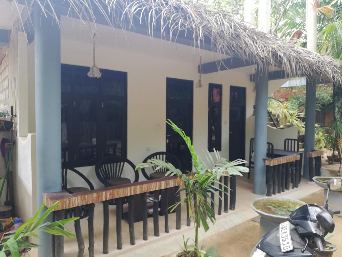 Sea Breeze Garden Hotel Tangalle Kültér fotó