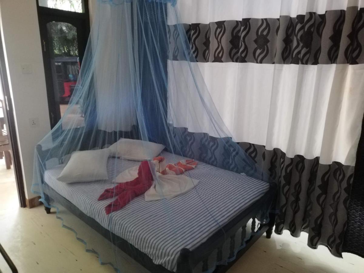 Sea Breeze Garden Hotel Tangalle Kültér fotó